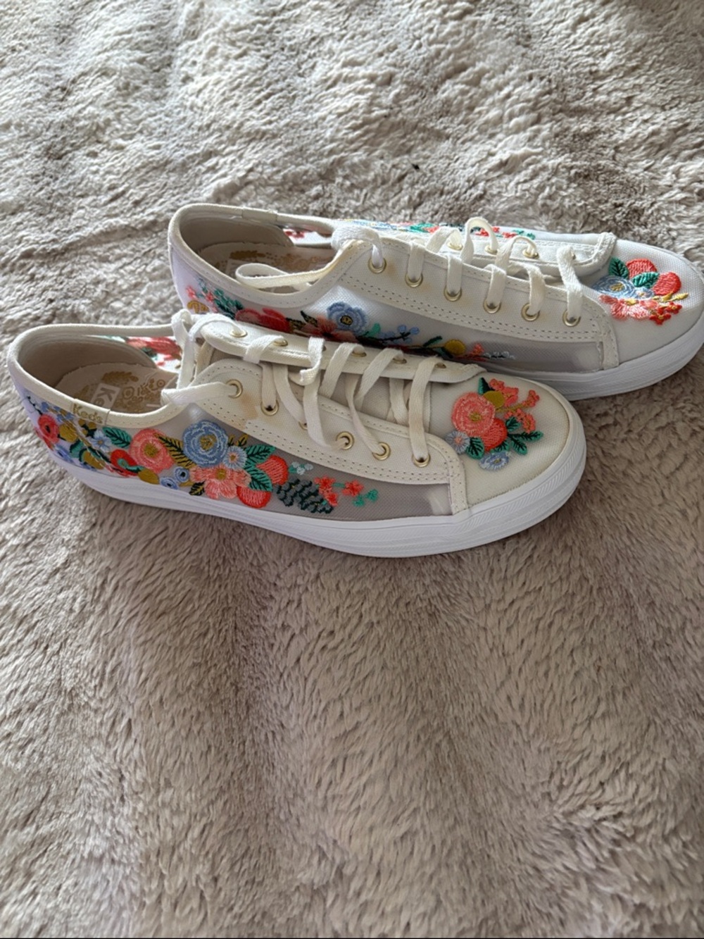 Keds White Canvas Sneakers with Multicolor Floral Embroidery - Picture 2 of 5
